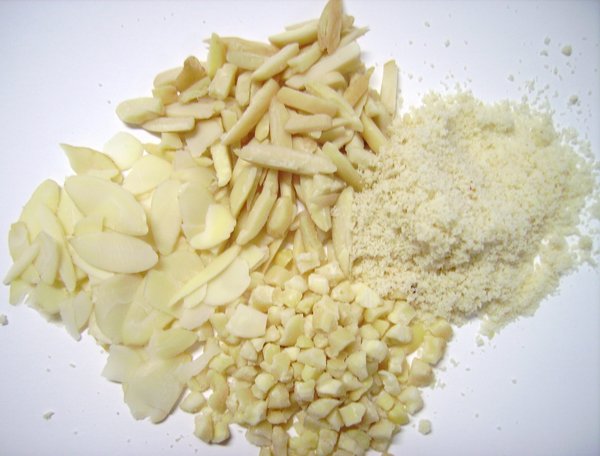 Mandeln gestiftelt - 330264